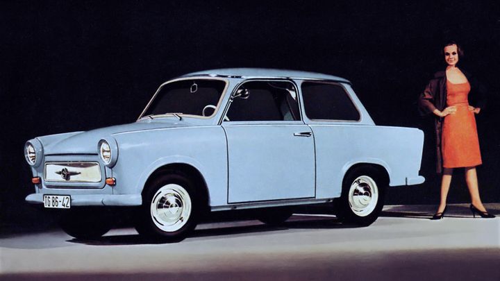 Dvoutaktní ikona s duroplastovou karoserií. Trabant vyjel poprvé už v listopadu 1957