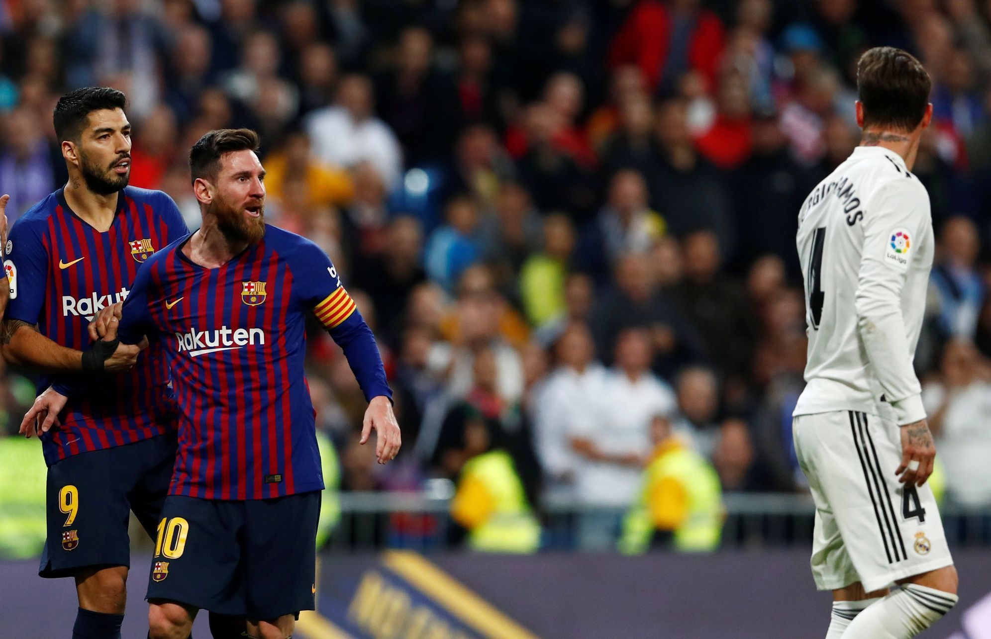 Real Madrid vs FC Barcelona: Lionel Messi, Sergio Ramos