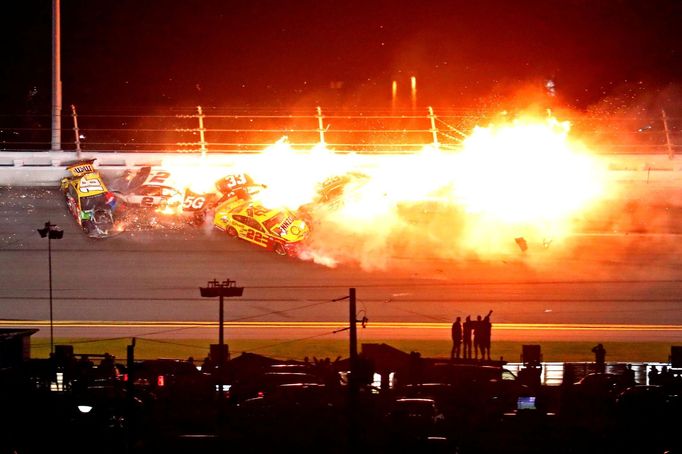 NASCAR, Daytona 2021: havárie v posledním kole