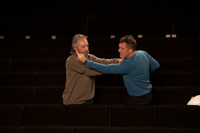 Oscar Martínez v roli Ivána a Antonio Banderas jako Félix.