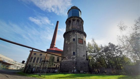 Zachraňují unikátní zauhlovací věž v Liberci. Pomohla vyrobit největší koberec světa