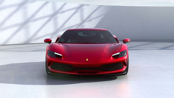 Ferrari stále vydělává na jednom prodaném autě nejvíce peněz ze všech.