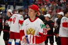 Proklatá kanadská kamera stále leží Rusům v žaludku. Při zápase KHL ji bili kladivem