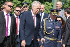 Zeman pozval na říjen do Česka šest prezidentů a stejně jako Trump pojede do Varšavy