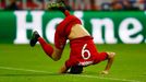 Football - Bayern Munich v Arsenal - UEFA Champions League Group Stage - Group F - Allianz Arena, Munich, Germany - 4/11/15 Robert Lewandowski celebrates after scoring th