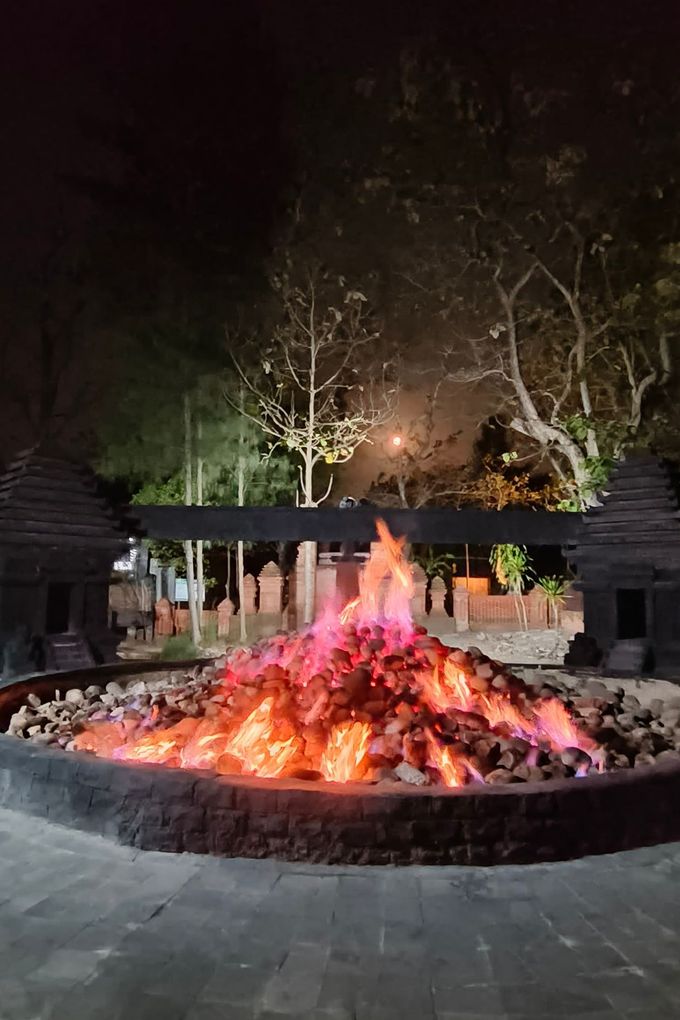 Kayangan Api, Indonésie