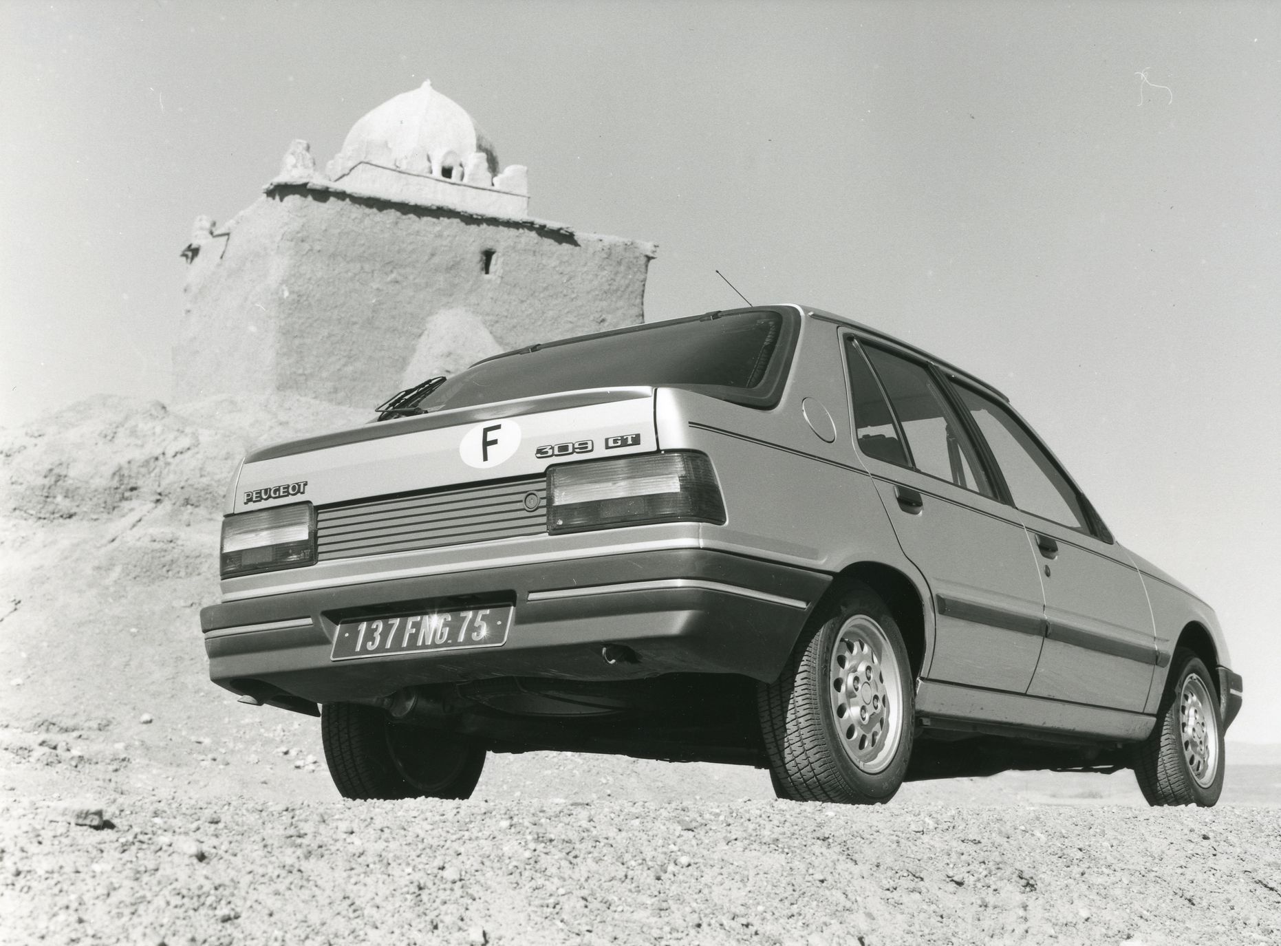 Peugeot 309
