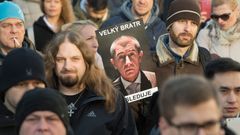 Asociace podnikatelů a manažerů uspořádala 3. prosince v centru Prahy demonstraci proti zavedení elektronické evidence tržeb (EET).