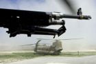 Tři vrtulníky USA se zřítily v Afghánistánu. 14 mrtvých