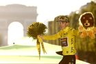 Jonas Vingegaard slaví triumf na Tour de France 2022
