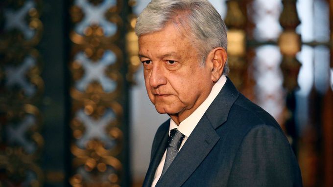 Andrés Manuel López Obrador: "Pojďme rychle vrátit lidem všechno, co bylo ukradeno."