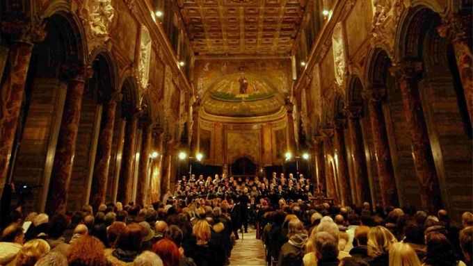 V bazilice sv. Marka na Benátském náměstí zazněla Rybova mše v podání hudebníků z Plzně a Domažlic