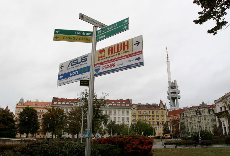 Výměna antén na žižkovském vysílači