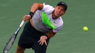 Tomáš Berdych se snažil něco na světovou dvojku, která si přivezla do Číny parádní formu, vymyslet...