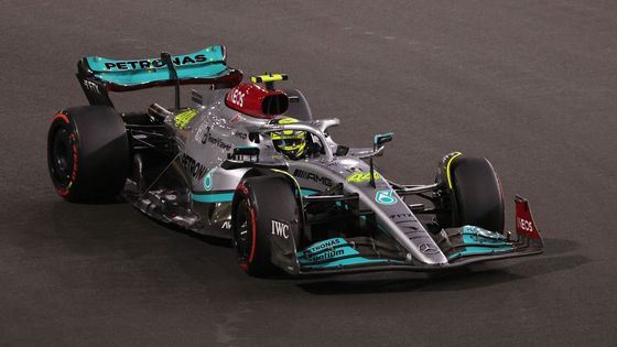 Lewis Hamilton v Mercedesu v kvalifikaci na VC Saúdské Arábie F1 2022