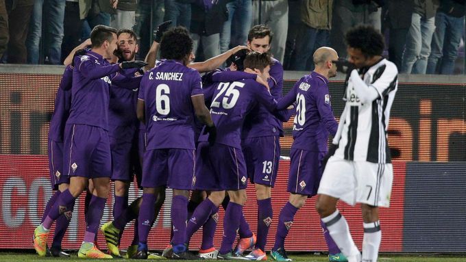 Radost hráčů Fiorentiny proti Juventusu