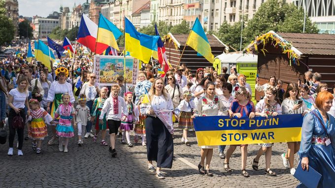 K prodloužení dočasné ochrany se letos v Česku registrovalo 320 tisíc Ukrajinců. Ilustrační foto.