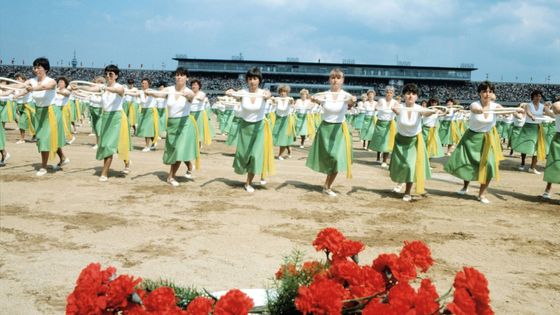 Historie spartakiád v barvě: Exhibice komunismu, hromadné osahávání i náctiletý vrah