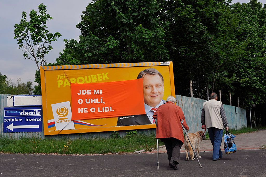 Greenpeace upravují Paroubkovy billborady