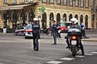 Iráčan podezřelý z útoků na vlaky měl komplice, dva zadrželi v Praze, řekl ministr