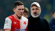 Jindřich Trpišovský (vpravo) v zápase LM Atalanta - Slavia Praha