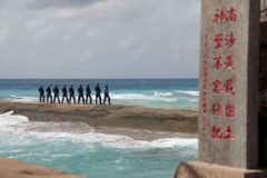 Čína reformuje armádu a staví základny v zahraničí. Chce se stát námořní velmocí
