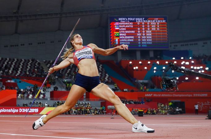 Oštěpařka Nikola Ogrodníková ve finále na MS v Dauhá.