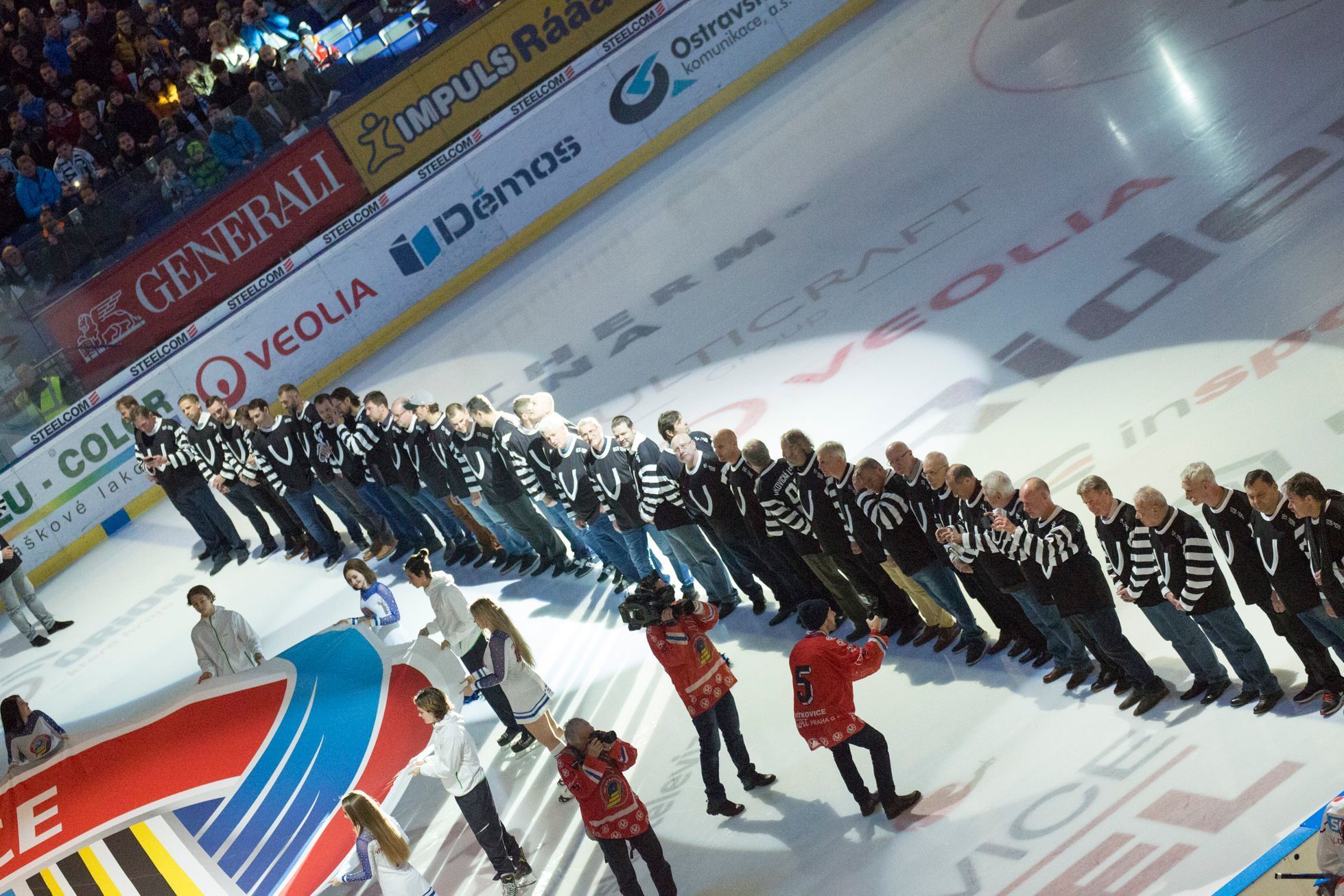Oslavy 90 let hokeje ve Vítkovicích