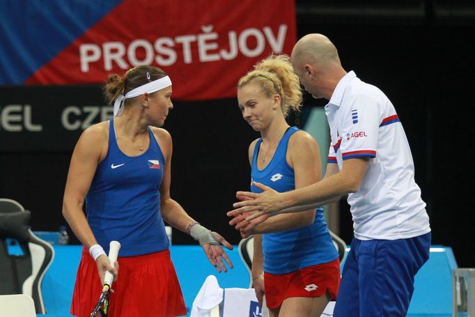 Lucie Hradecká, Kateřina Siniaková - Anna-Lena Friedsamová, Jule Niemeierová