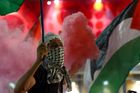 Stovky lidí v evropských městech oslavují Hamás. Útok berou jako odvetu, říká expert
