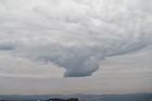 Co se vznášelo nad Sázavou? Podivný vír zamotal hlavu českým meteorologům
