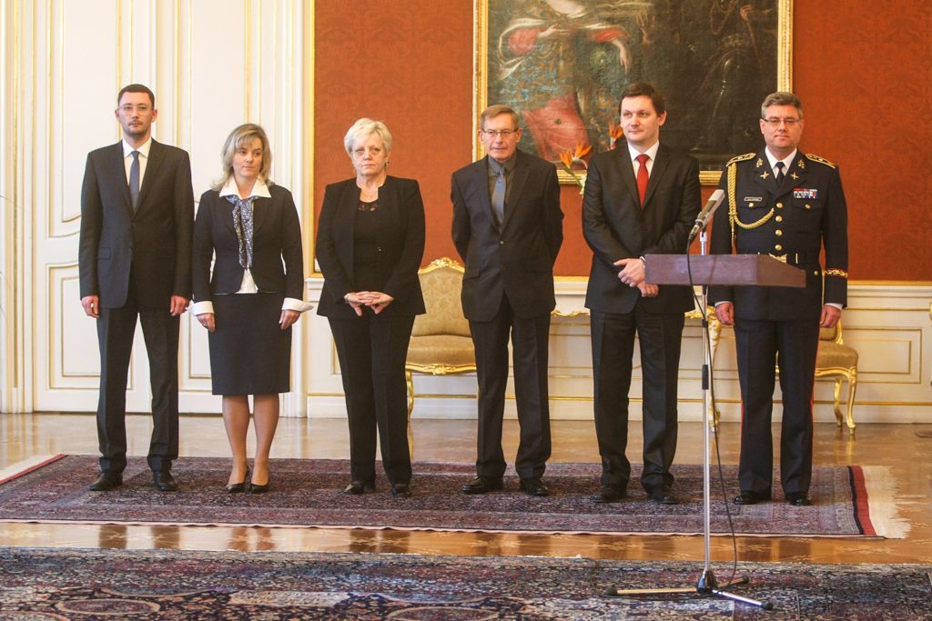Miloš Zeman jmenuje Bohuslava Sobotku premiérem