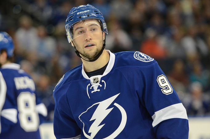 Tyler Johnson v NHL 2014-15