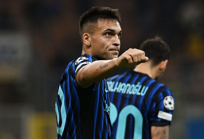 Radost fotbalistů Interu Milán v utkání Ligy mistrů se Slavií Praha