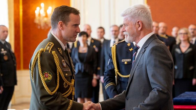 První muž české armády Karel Řehka a prezident Petr Pavel.