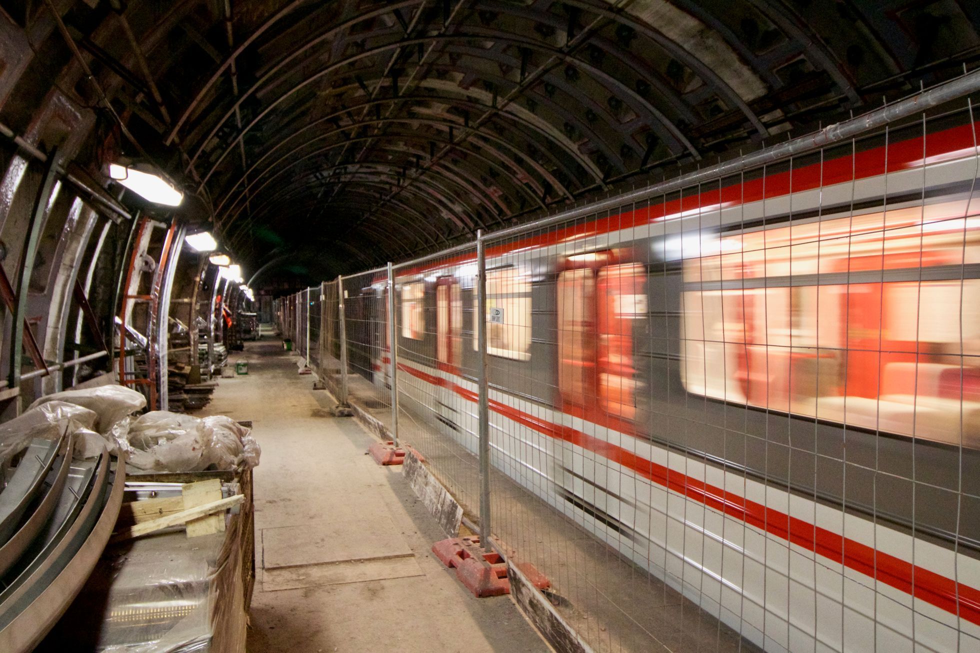 Fotoreportáž z rekonstrukce stanice Jinonice