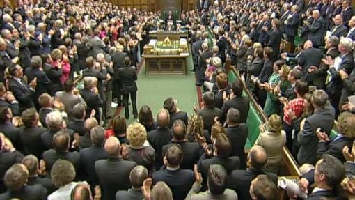 V Dolní sněmovně sklidila poslední premiérská řeč Tonyho Blaira potlesk ve stoje