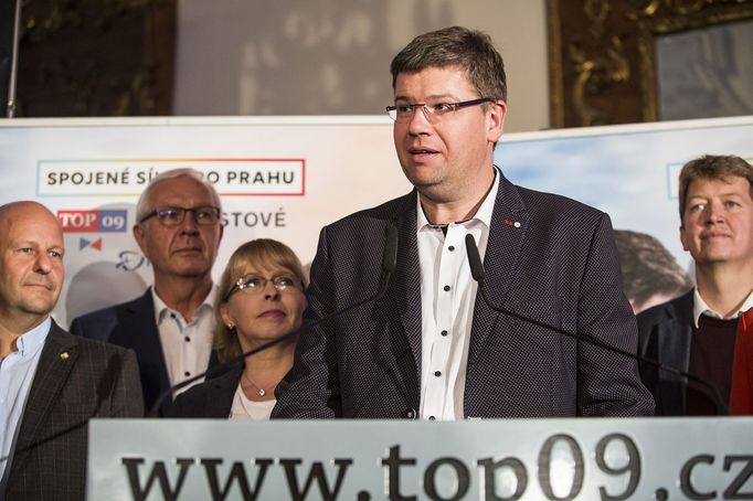 Jiří Pospíšil. Záběr z volebního štábu TOP 09 v Praze. 6. 10. 2018.