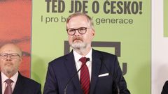 Premiér Petr Fiala při zahájení horké fáze kampaně, kdy odmítl kritiku za to, že si vzal během kampaně třítýdenní dovolenou