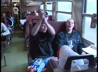 Ranní jízda fanoušků Baníku vlakem do Liberce! Podívejte se na POLICEJNÍ MANÉVRY na VIDEU