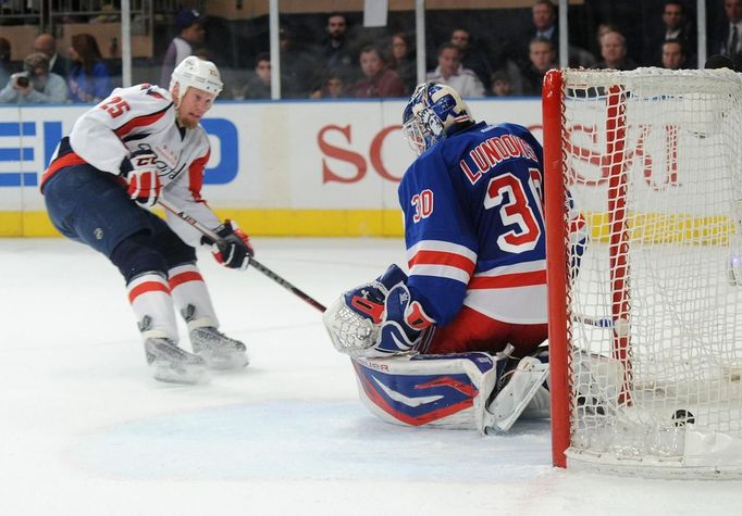 NHL: NY Rangers - Washington Capitals, 1. zápas (Jason Chimera, gól)