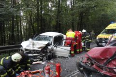 Na Chrudimsku se srazila dvě auta, jeden řidič nepřežil