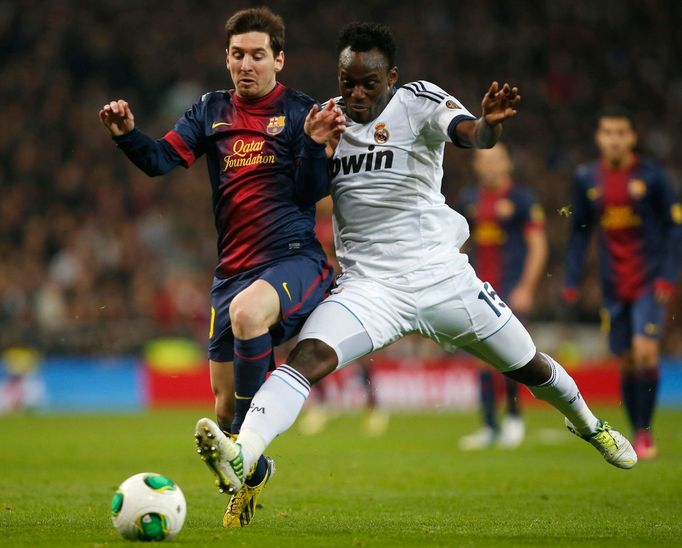 Real Madrid - FC Barcelona: Michael Essien -  Lionel Messi