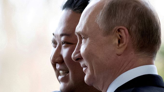 Rusko je ve skutečné nouzi, říká politolog ke schůzce Putina a Kim Čong-una