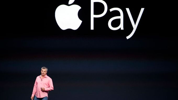 Eddy Cue, viceprezident Apple, představuje novou službu