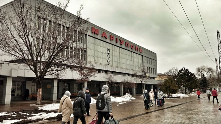 Co blbnete? Tady je klid. Mariupol u fronty nepanikaří, na válku jsou lidé připravení; Zdroj foto: Ondřej Soukup