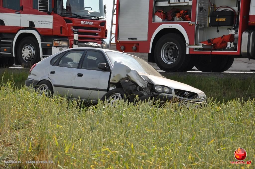 Nehoda autobusu si v Olomouci vyžádala 16 zraněných