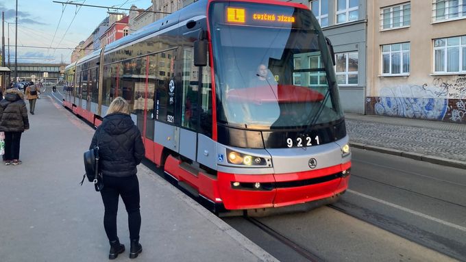 Během svátku nepojede část pražského metra. Nahradí ho tramvaje.