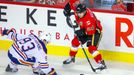 NHL: Preseason-Edmonton Oilers vs. Calgary Flames: Jiří Hudler a Hopkins