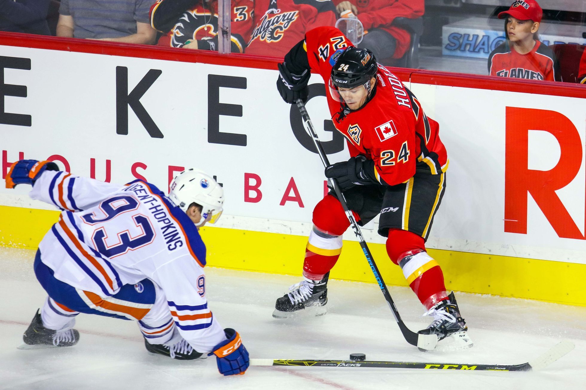 NHL: Preseason-Edmonton Oilers vs. Calgary Flames: Jiří Hudler a Hopkins